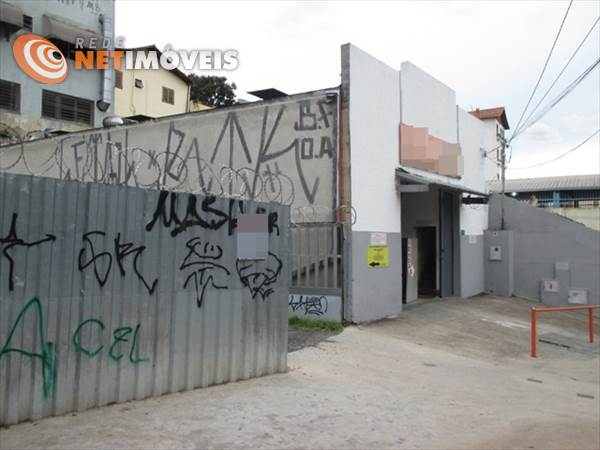 Frente do galpão outro ângulo