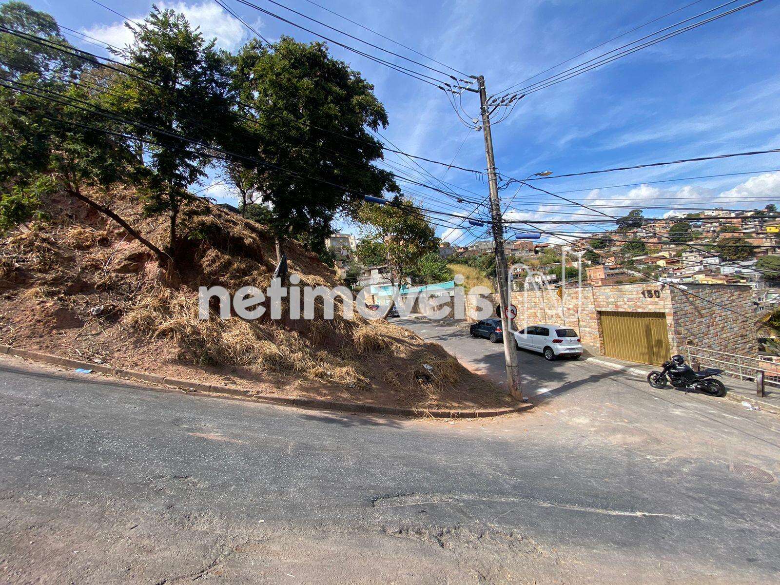 LATERAL DIREITO LOTE 1