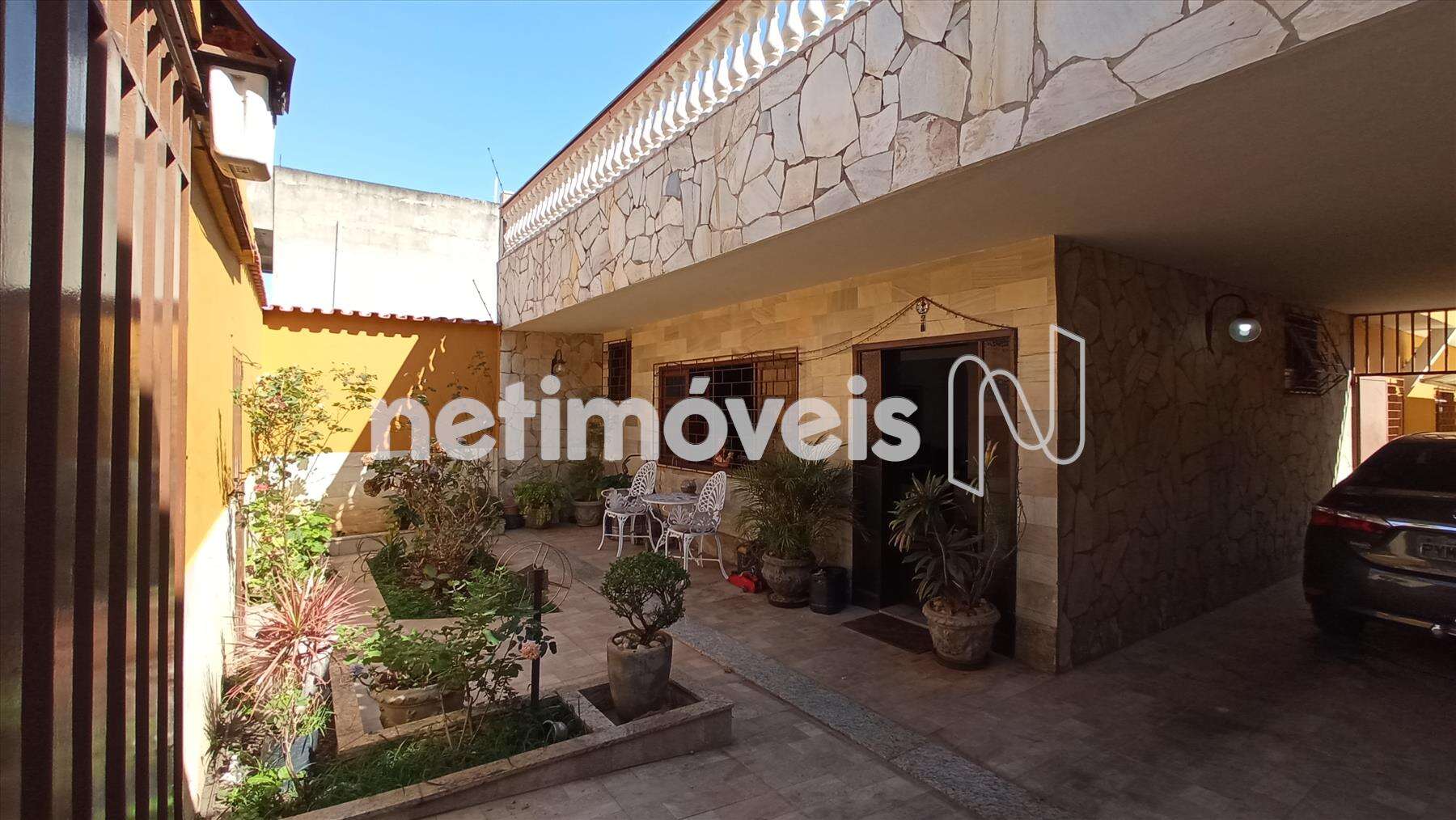 Casa para comprar com 323 m², 4 quartos, 5 banheiros, 6 vagas em Rua Lindolfo Deodoro, Salgado Filho, Belo Horizonte