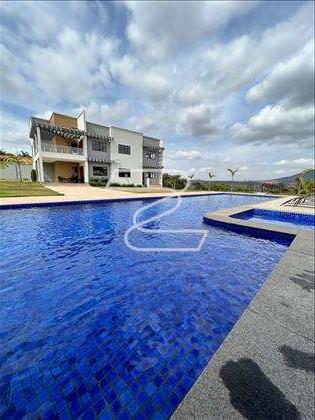 Casa e piscina 