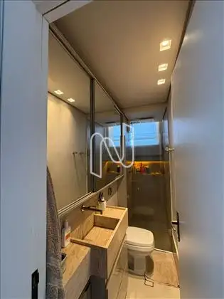  Banho suíte ângulo 1