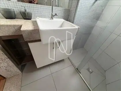 Banho suíte ângulo 2 