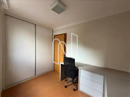 Quarto 2  ângulo 1 (Escritório)  