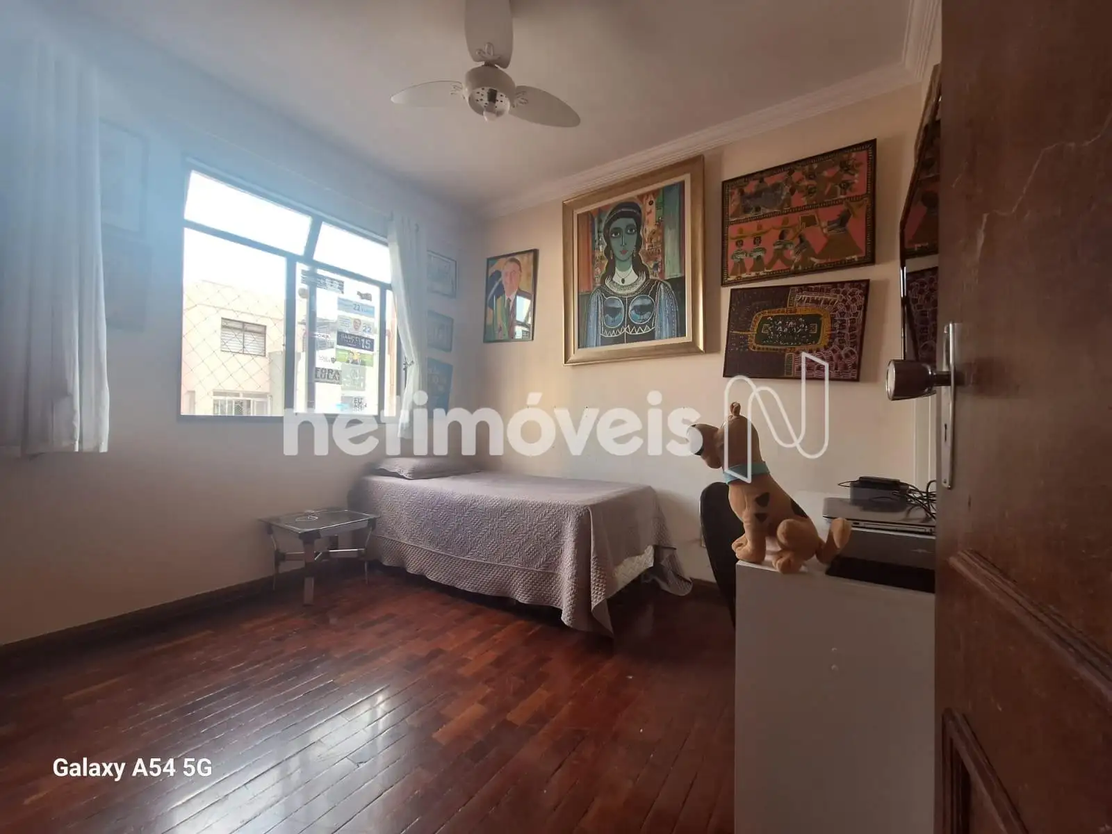 Quarto 3 com armários