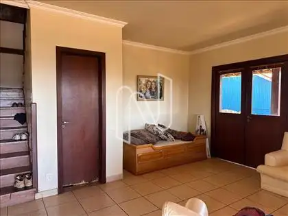 Sala (ângulo 4) Sala (ângulo 4) 