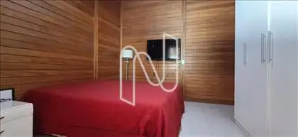 Quarto 2 armários 