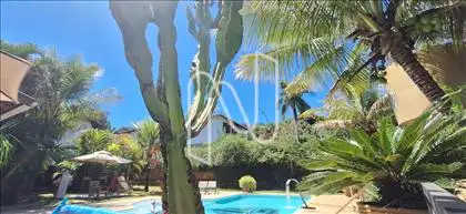 Spa Ofurô ao Fundo 