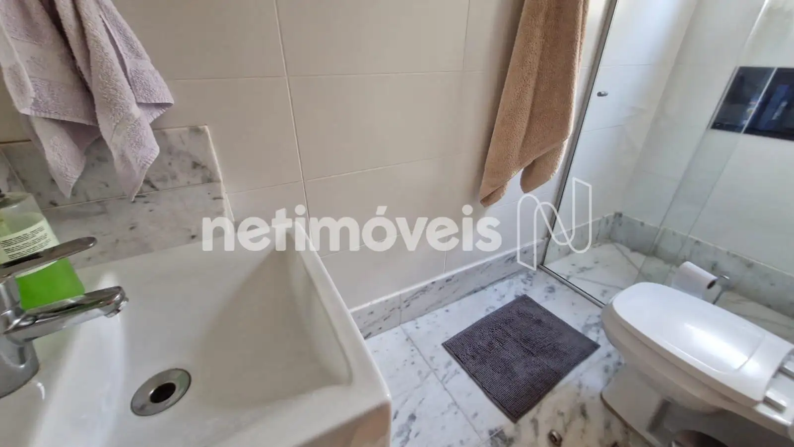 Banho Suíte sênior ângulo 2