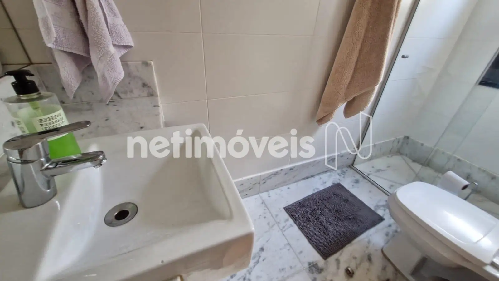 Banho Suíte sênior ângulo 1