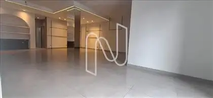 Casa reformada para comercial 