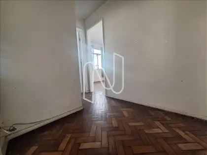  Sala de Jantar e Parte Íntima ao fundo