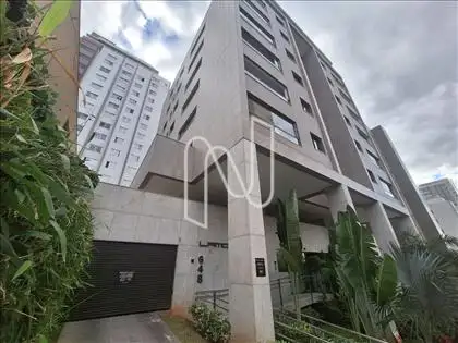 Prédio moderno e com total segurança