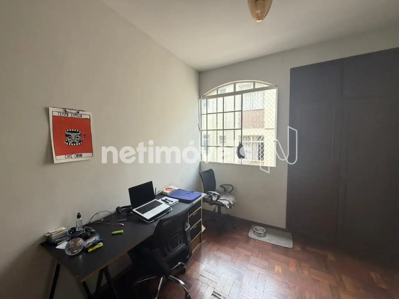 Quarto 1 ângulo 1   