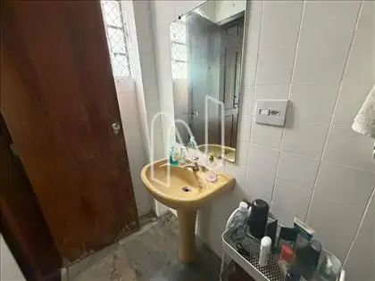 Banho Suíte ângulo 1  