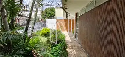 Varanda e jardim 