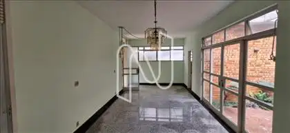  Sala dois ambientes com jardim de inverno