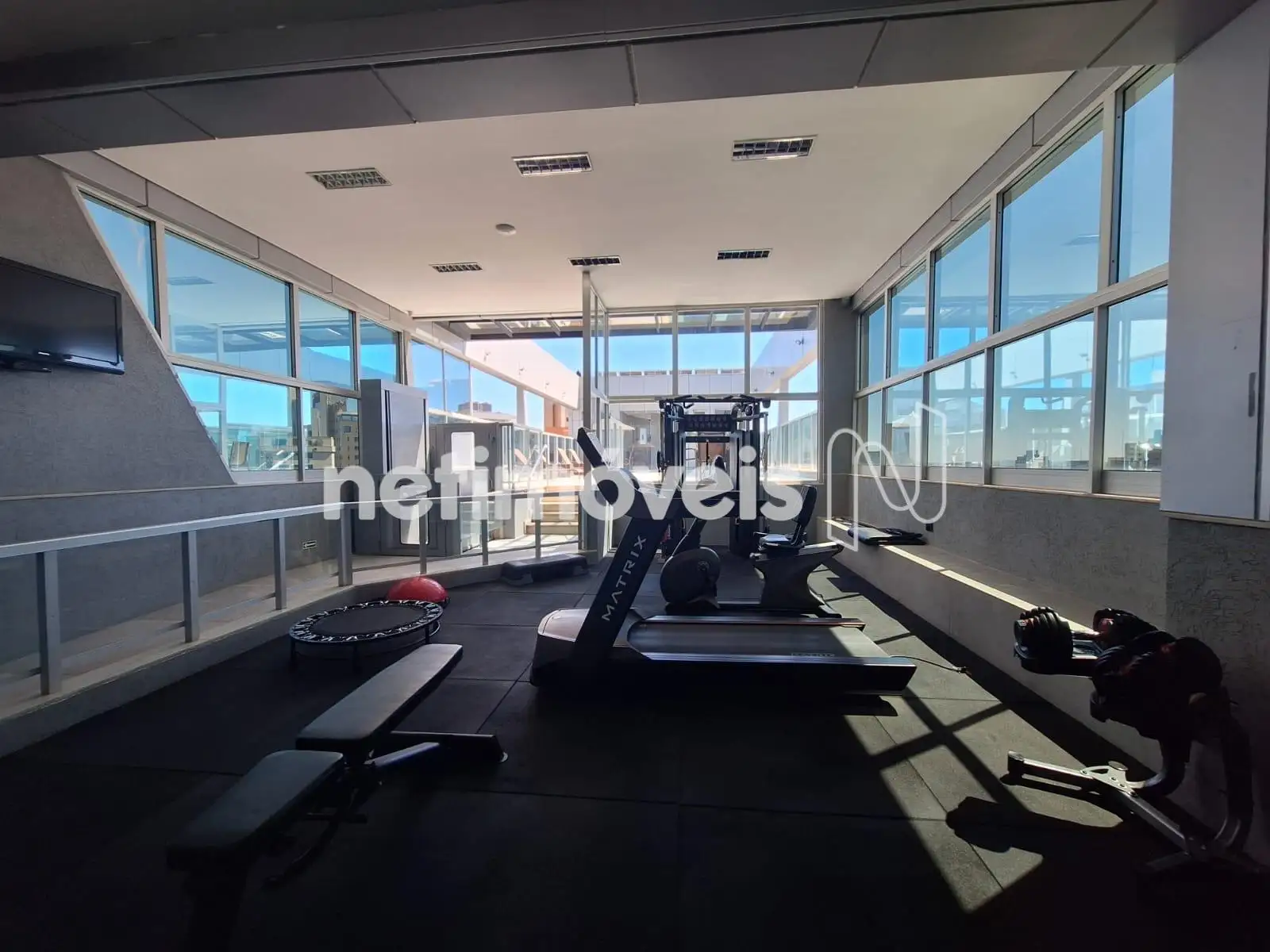 Academia completa à sua disposição.