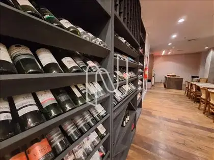 Adega disponível