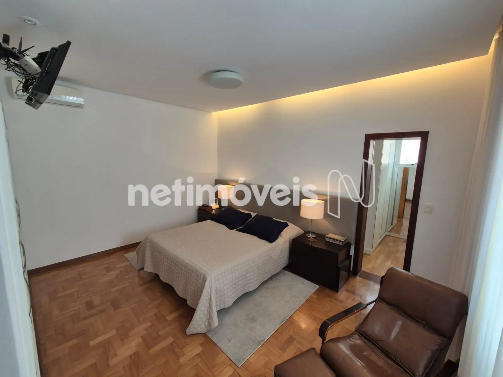 Quarto suíte ângulo 1