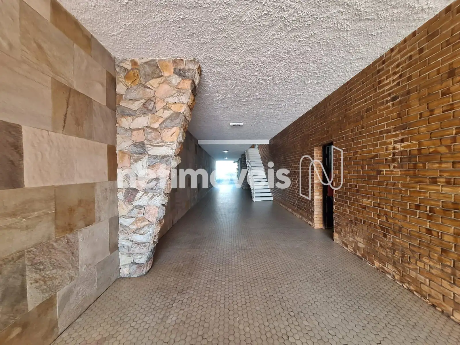 Muito espaço , construção sólida