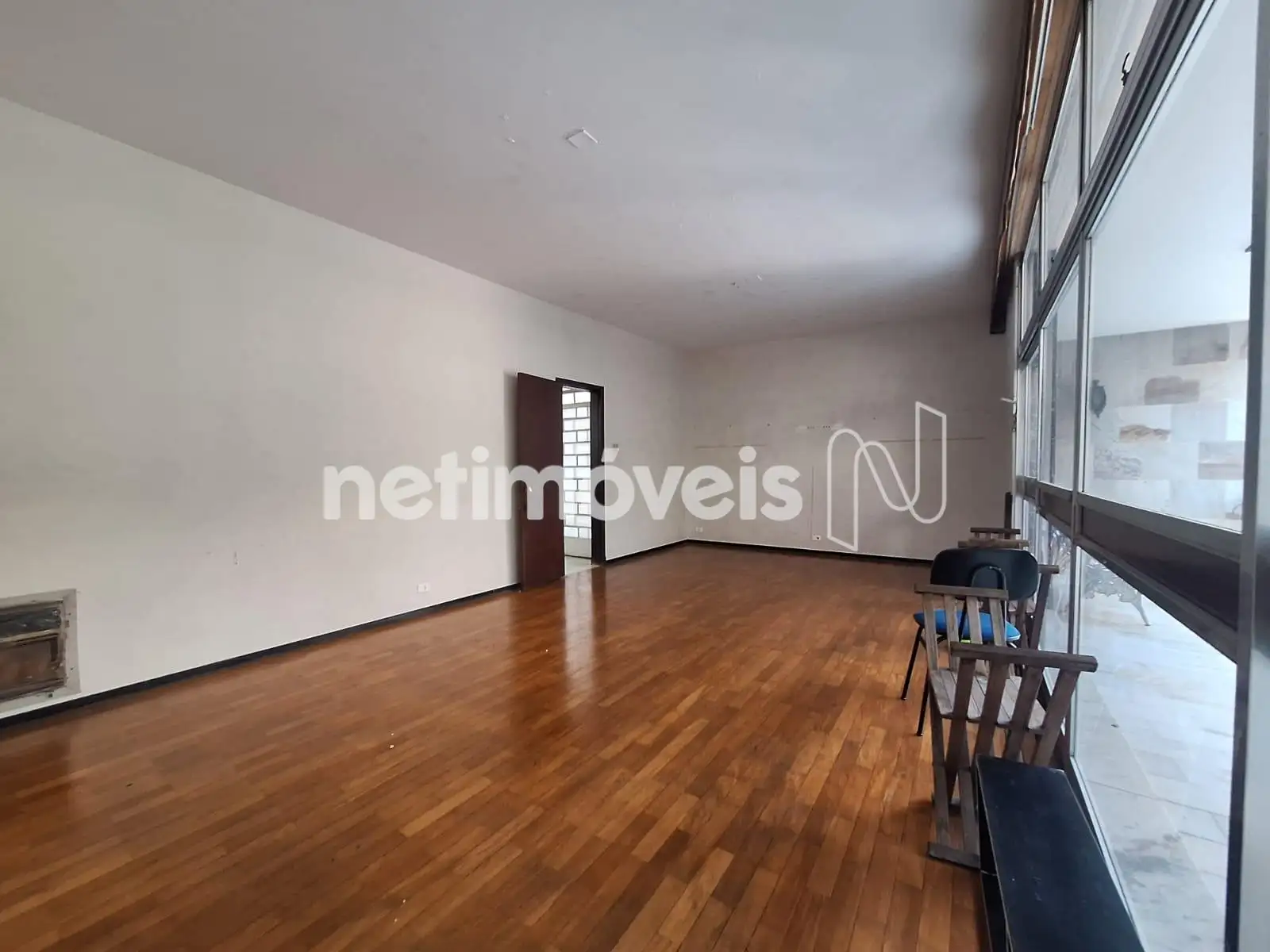 Detalhes e dimensões 