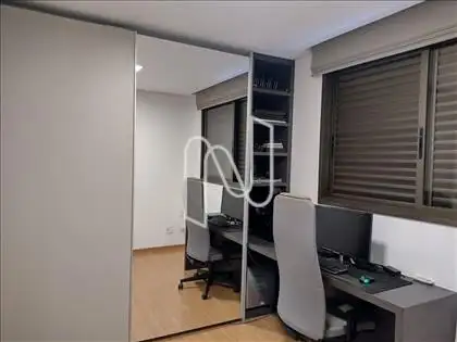 Quarto suíte 2 ângulo 1