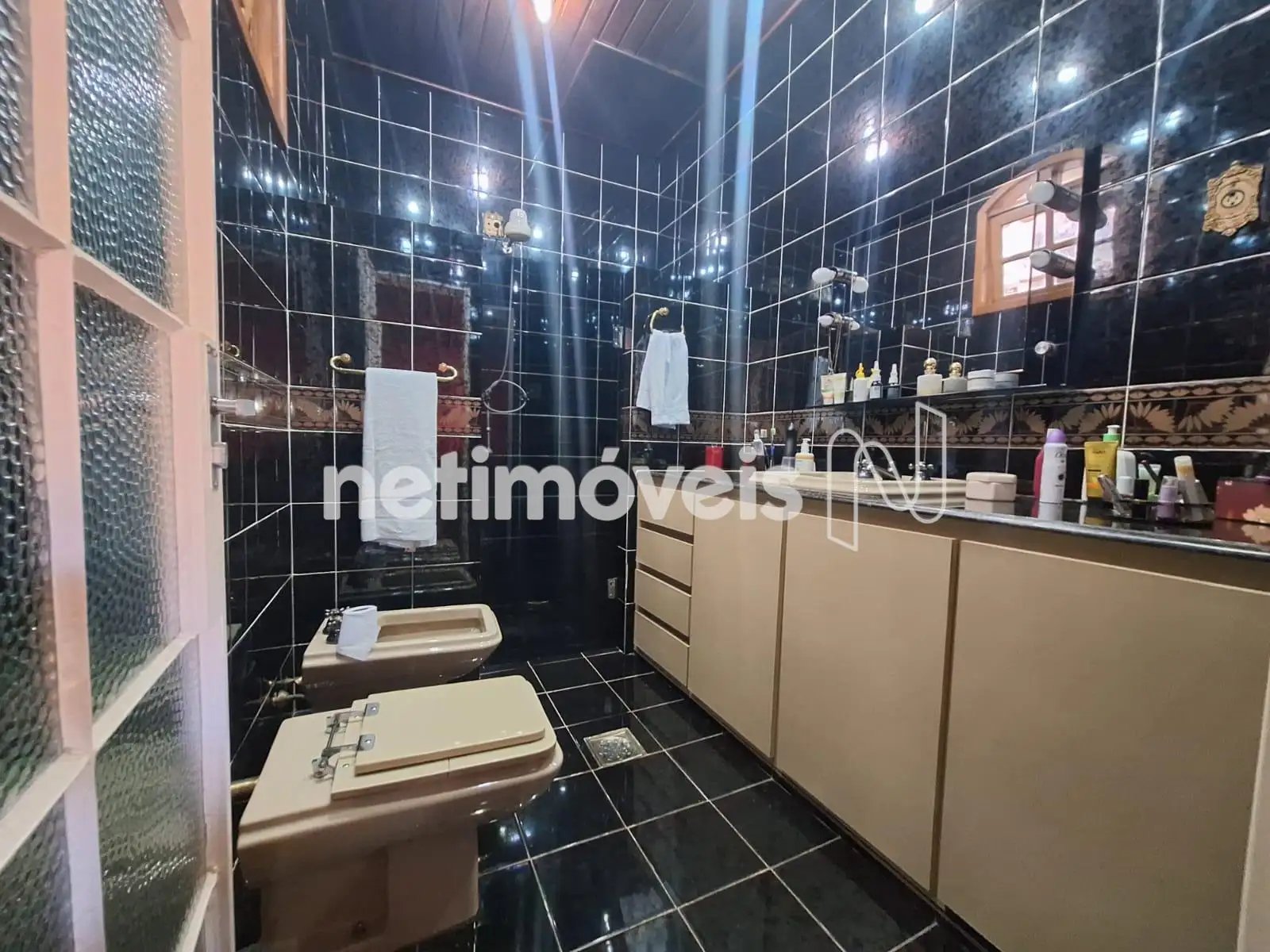 Banheiro de uma das suítes