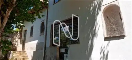 Barracão e lavanderia