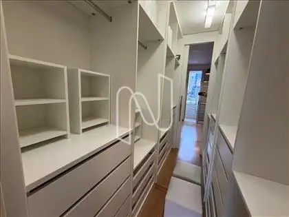 Closet  