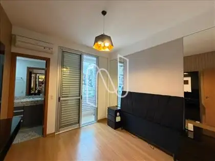  Quarto suíte ângulo 2
