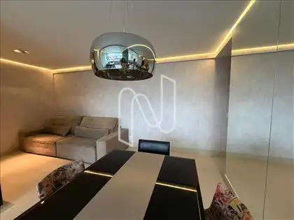 Sala de jantar ângulo 2 