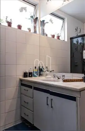  Banheiro suíte ângulo 4