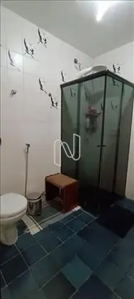 Banheiro suíte ângulo 2 