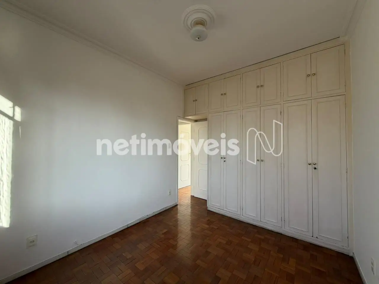 Quarto 1 ângulo 2
