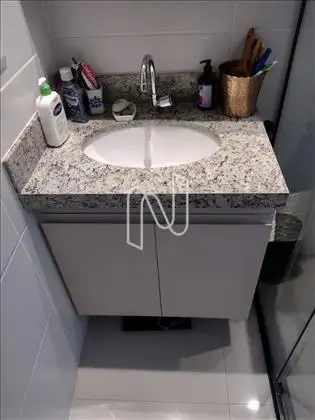 Banho suíte ângulo 1 