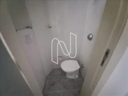 Banheiro de serviço