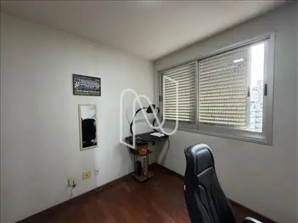 Quarto 1 ângulo 3 