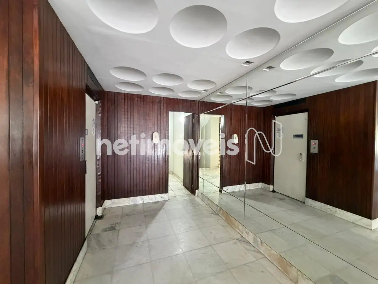 HALL ÂNGULO 1