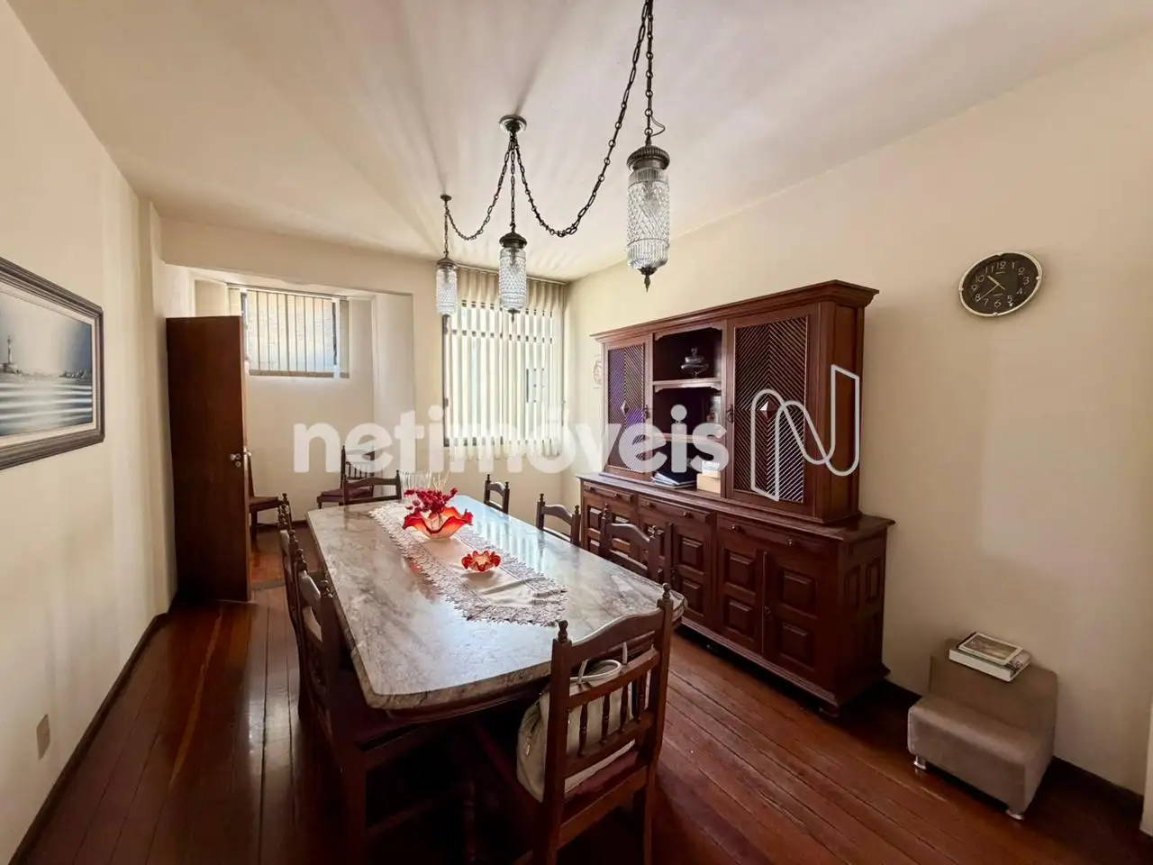 SALA DE JANTAR ÂNGULO 1