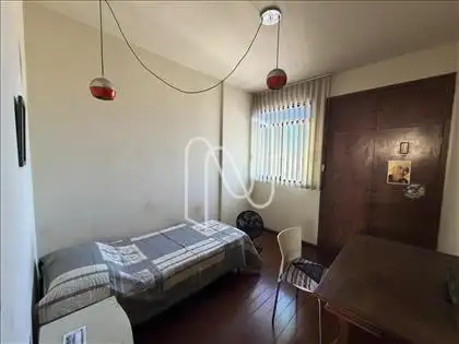 QUARTO 4 ÂNGULO 1 