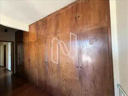 ARMÁRIO SUÍTE 