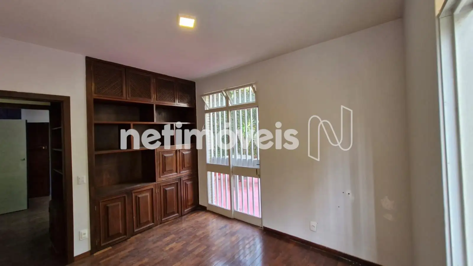 Quarto 1 ângulo 1