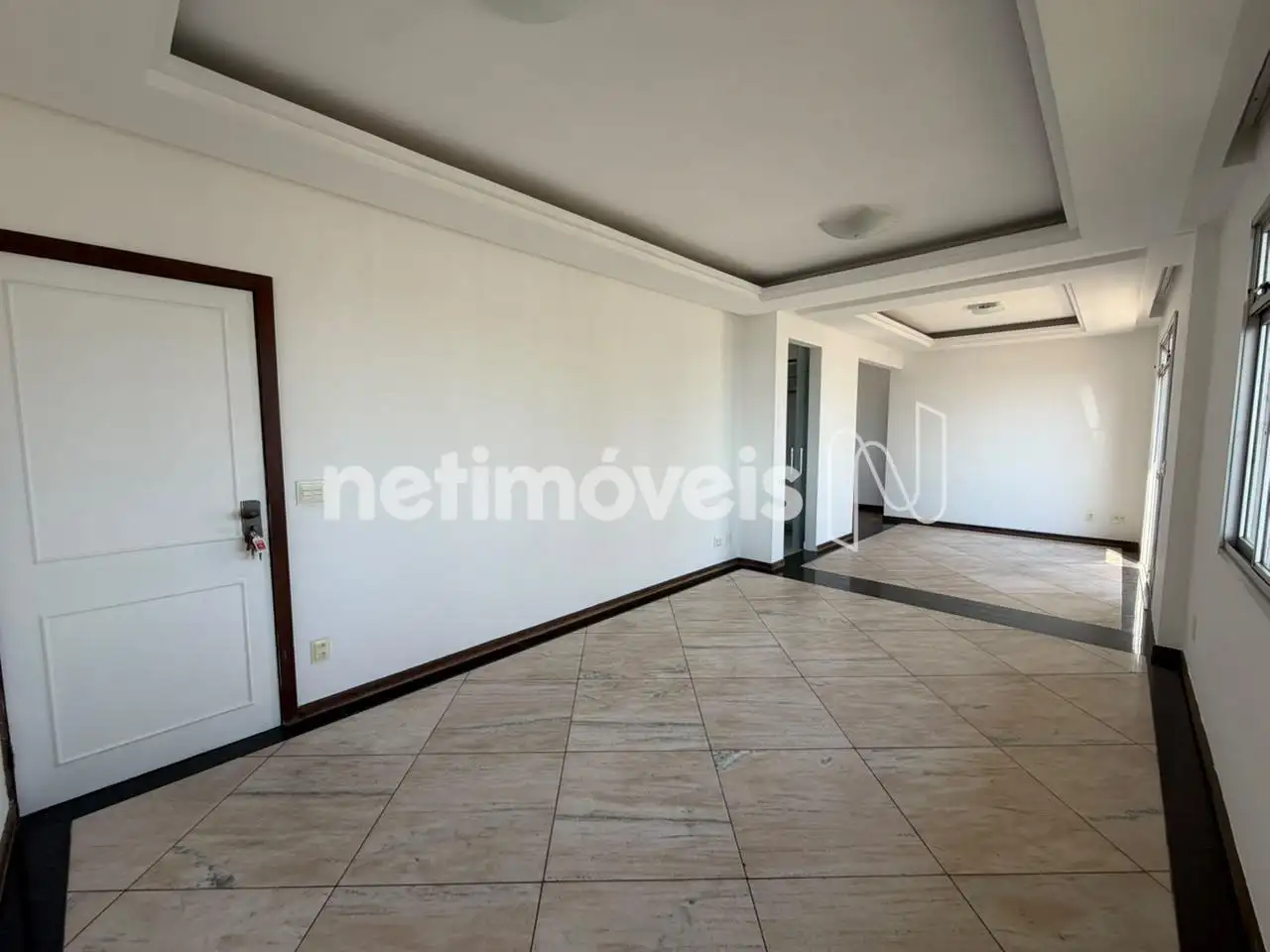 Sala para dois ambiente com varanda ângulo 2