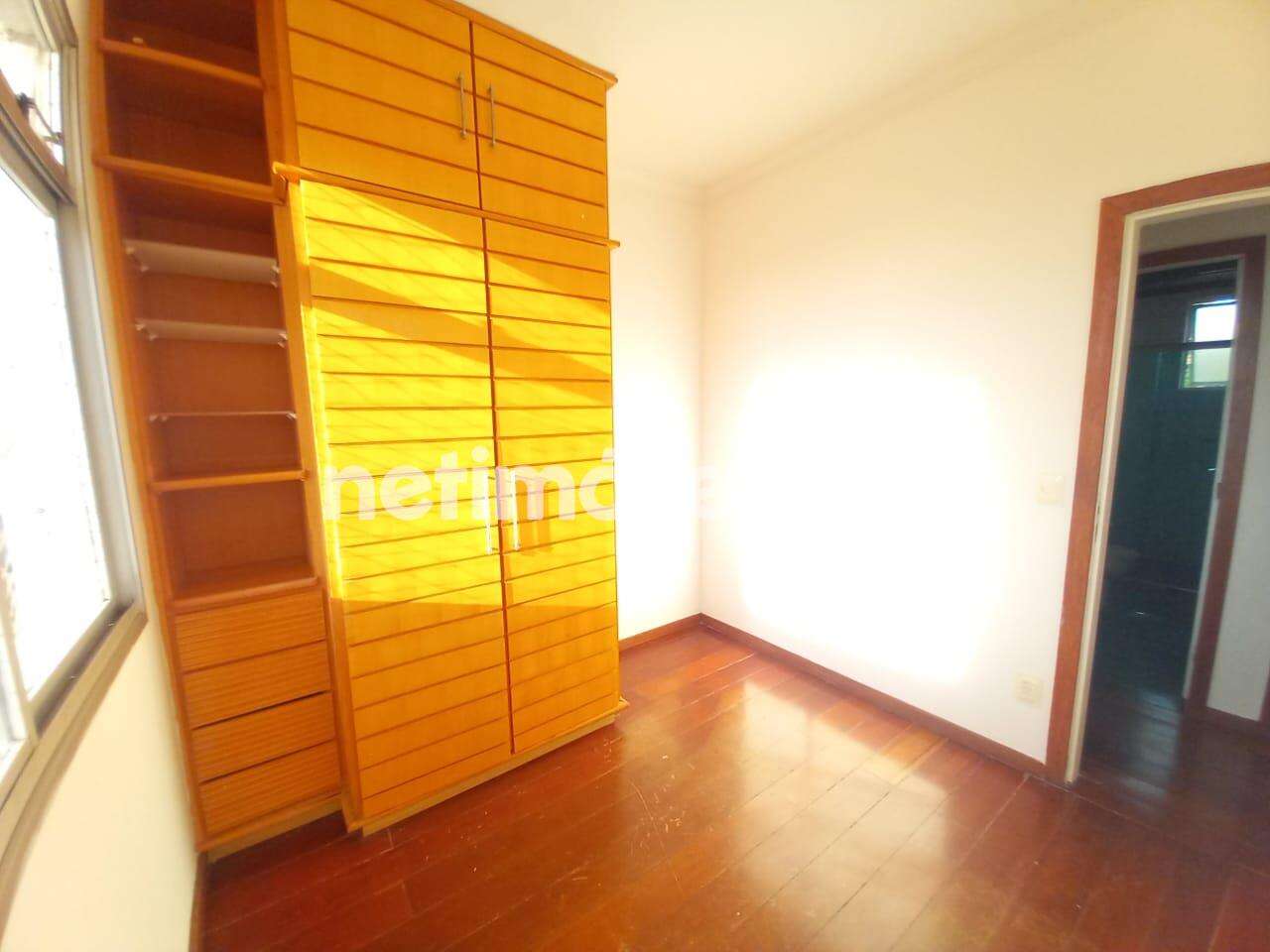 Quarto 1 ângulo 1