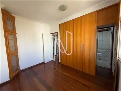 Quarto Suíte ângulo 1