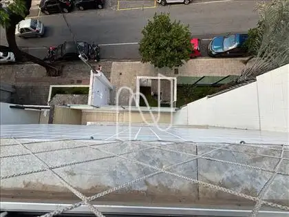 Próximo a todo tipo de comércio