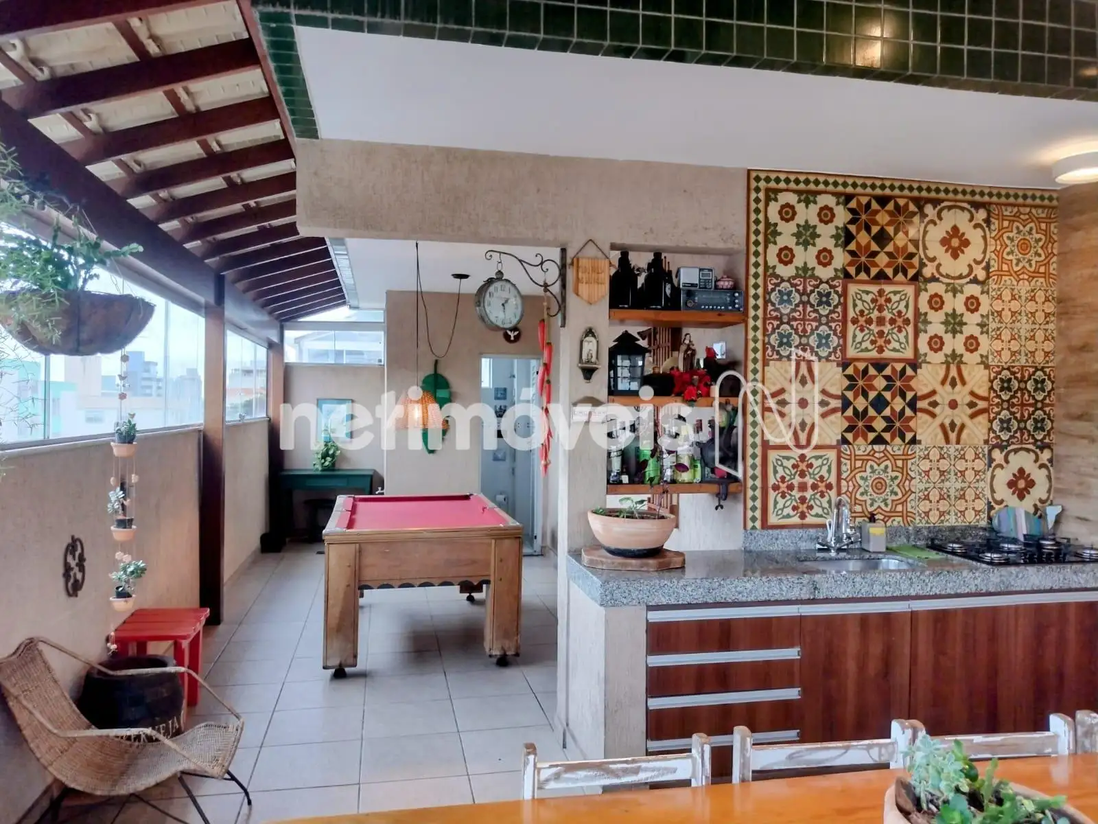 ÁREA GOURMET (ANGULO 1)