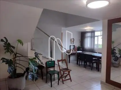 SALA (ÂNGULO 1) 