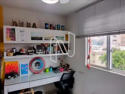 QUARTO (ÂNGULO 4) 