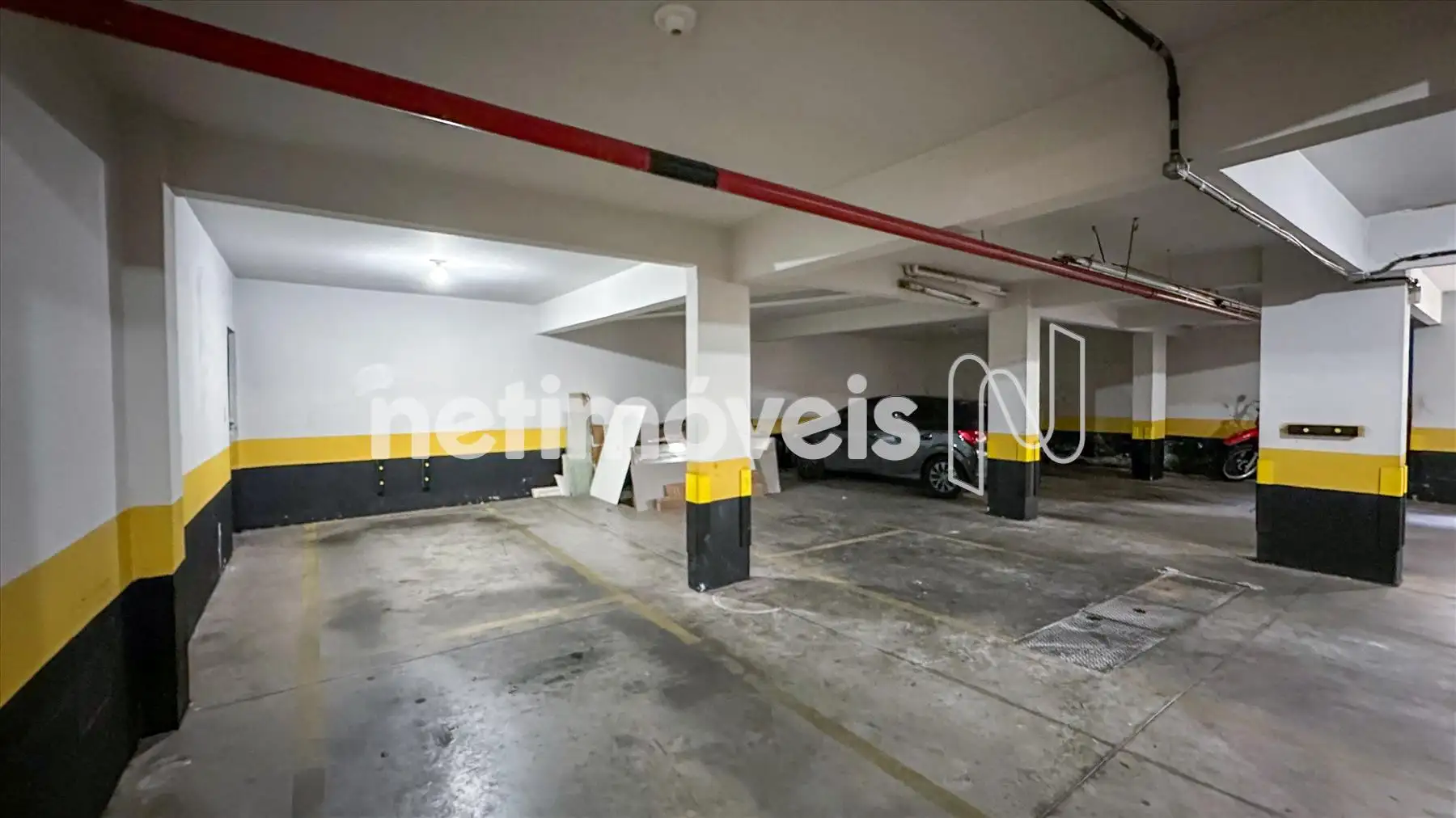 Duas vagas de garagem para sua comodidade.